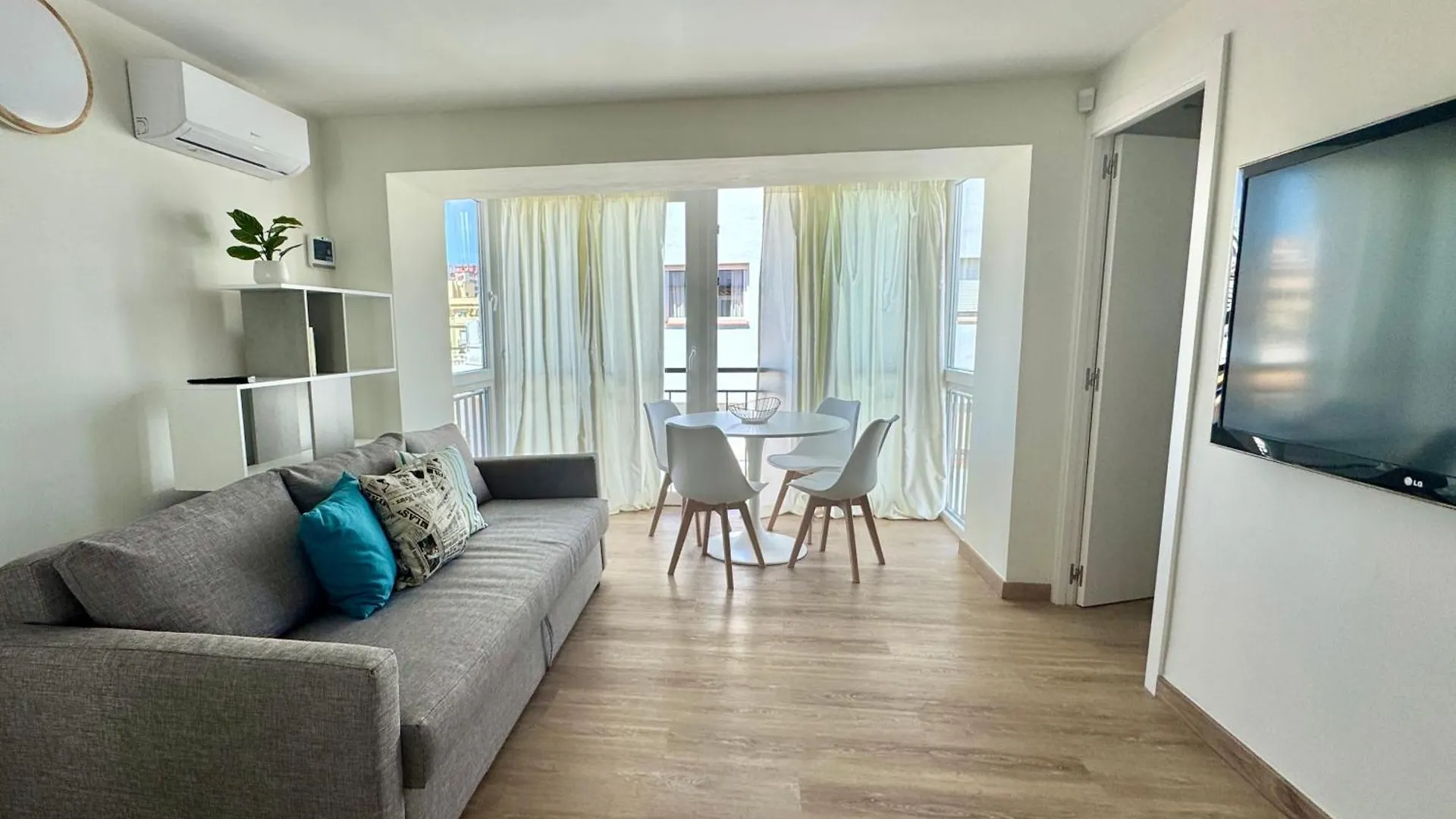 Beach Apartment פואנגירולה